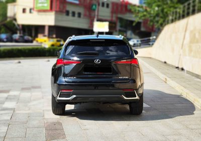 взять в аренду Lexus NX 200 Рестайлинг