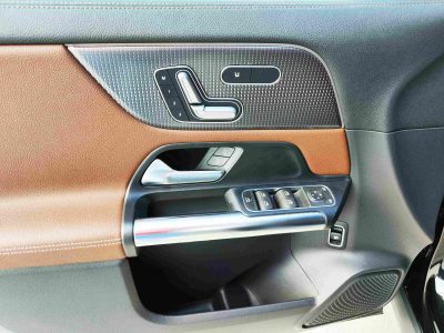 взять в аренду Mercedes-Benz GLA II new