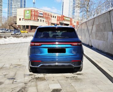 взять в аренду Geely Monjaro