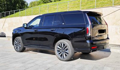 взять в аренду Cadillac Escalade