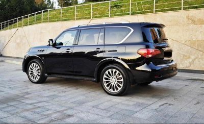 Infiniti QX80