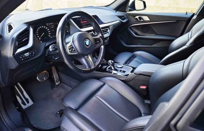 взять в аренду BMW 218i