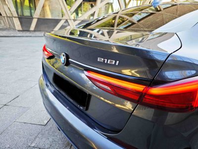 взять в аренду BMW 218i