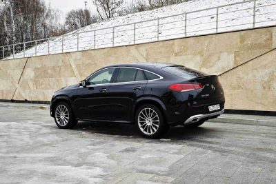 взять в аренду Mercedes-Benz GLE Coupe 350d 2021