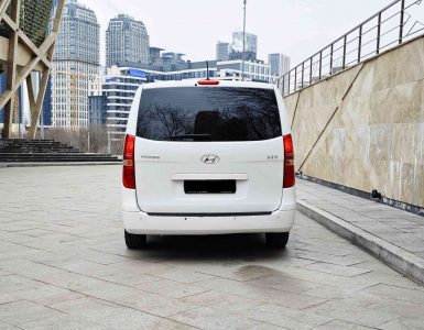 взять в аренду Hyundai Starex (H-1)