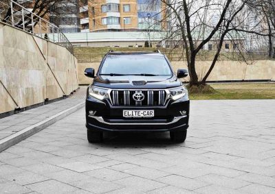 взять в аренду Toyota Land Cruiser Prado