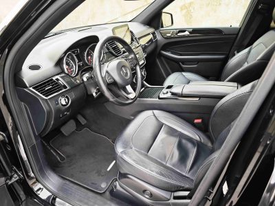 взять в аренду Mercedes-Benz GLE 300d AMG