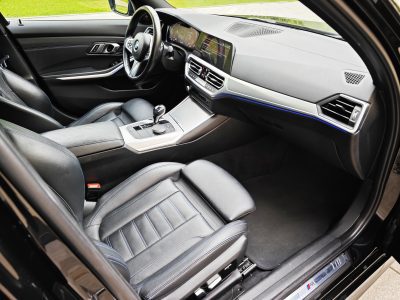 взять в аренду BMW 320d xDrive