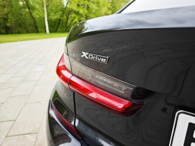 взять в аренду BMW 320d xDrive