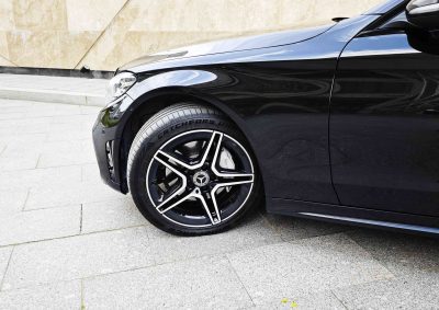 взять в аренду Mercedes-Benz С200