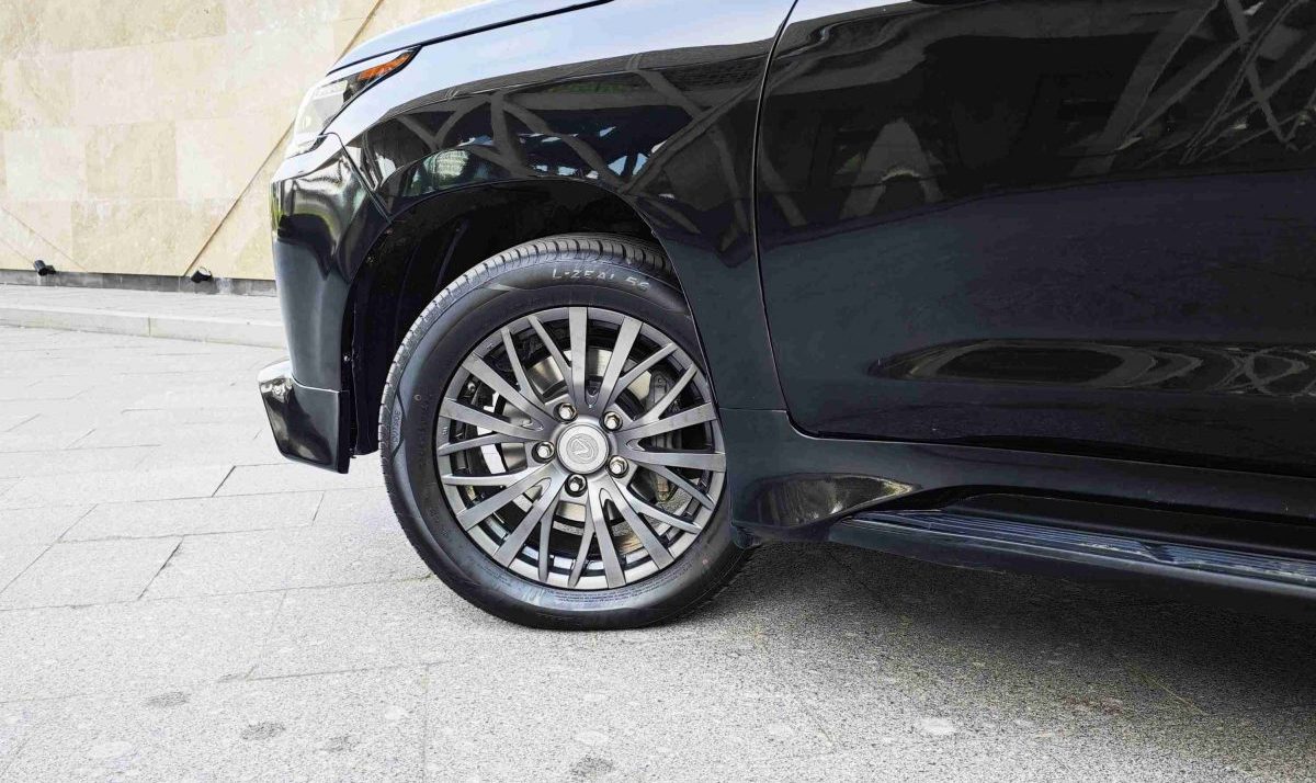 Lexus LX 450d