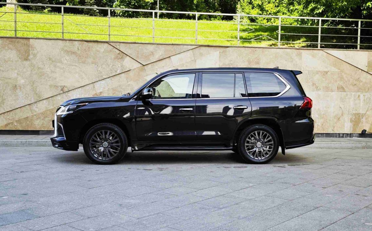 Lexus LX 450d