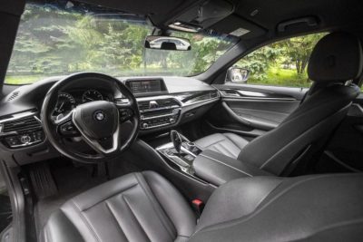 взять в аренду BMW 520d xDrive
