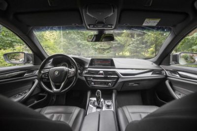 взять в аренду BMW 520d xDrive