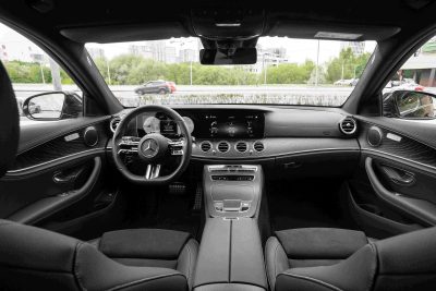 взять в аренду Mercedes-Benz E220d Sport