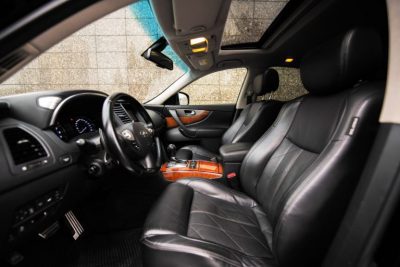 взять в аренду Infiniti QX70