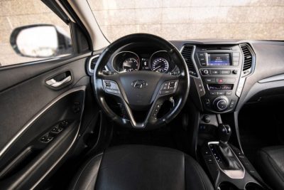 взять в аренду Hyundai Santa Fe