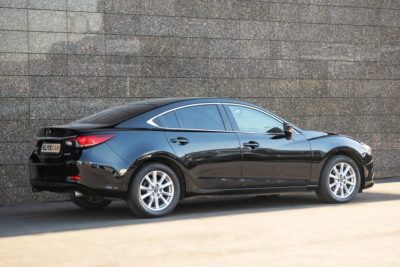 взять в аренду Mazda 6