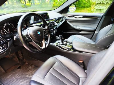 взять в аренду BMW 520d xDrive G30
