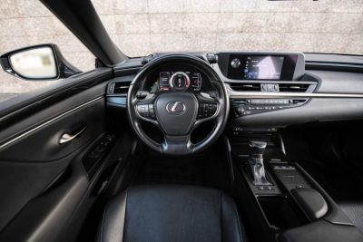 взять в аренду Lexus ES VII New