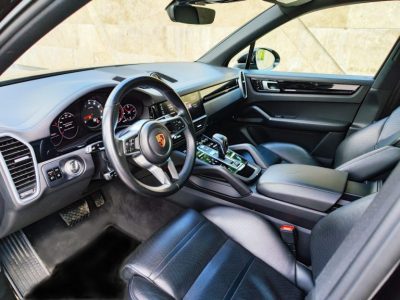 взять в аренду Porsche Cayenne III