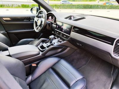 взять в аренду Porsche Cayenne III