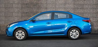 взять в аренду KIA Rio AT