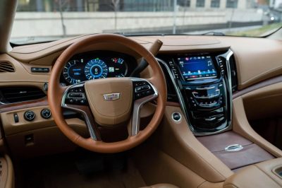 взять в аренду Cadillac Escalade