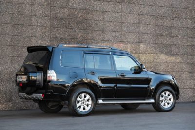 взять в аренду Mitsubishi Pajero