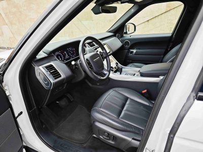 взять в аренду Range Rover Sport SE