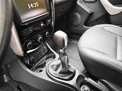 взять в аренду Nissan Terrano