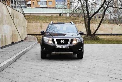взять в аренду Nissan Terrano