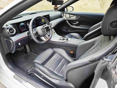 взять в аренду Mercedes-Benz E450 Cabrio