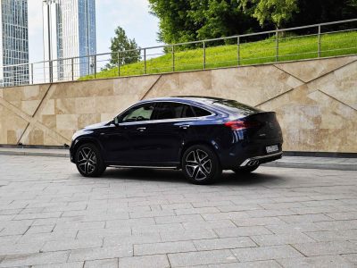 взять в аренду Mercedes-Benz GLE Coupe 53 AMG