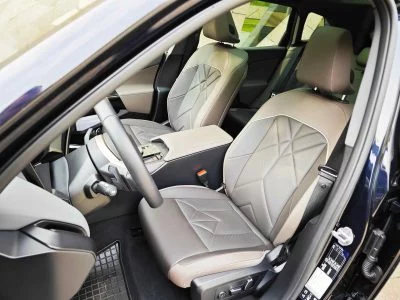 взять в аренду BMW X3 30L xDrive